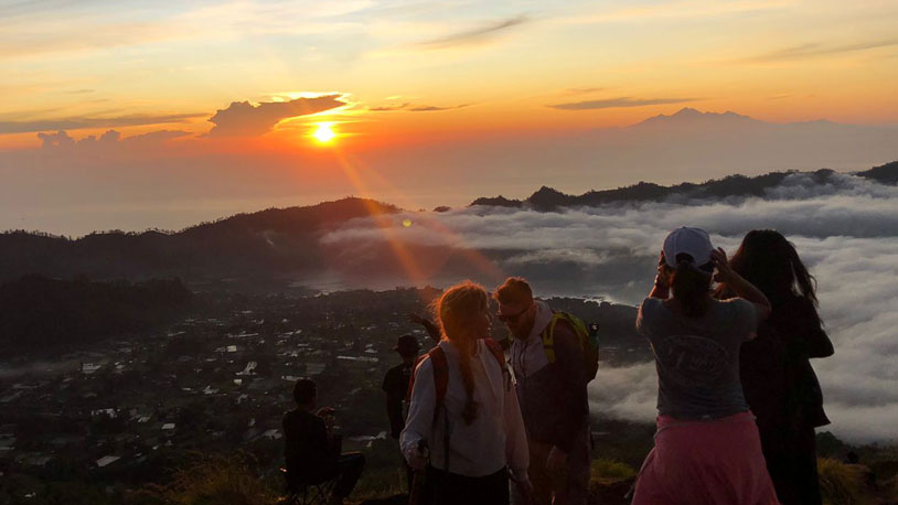 Guides to Enjoy Mount Batur Sunrise Trekking