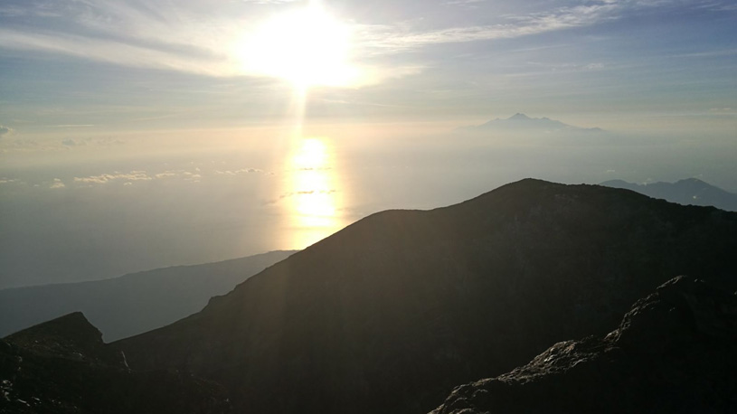 Mount Agung Trekking Via Besakih Temple Tour